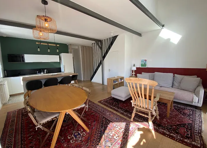 Duplex T3 Rénové Avec Balcon, Près De La - Fr-1-374-239 Appartement *