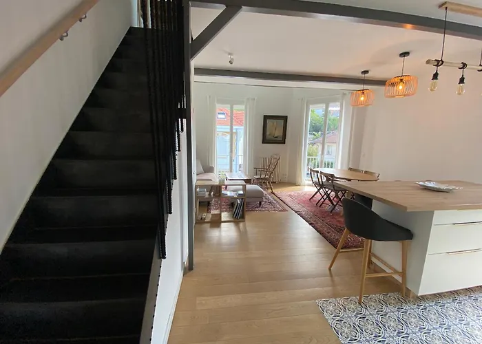 Appartement Duplex T3 Rénové Avec Balcon, Près De La - Fr-1-374-239 Arcachon