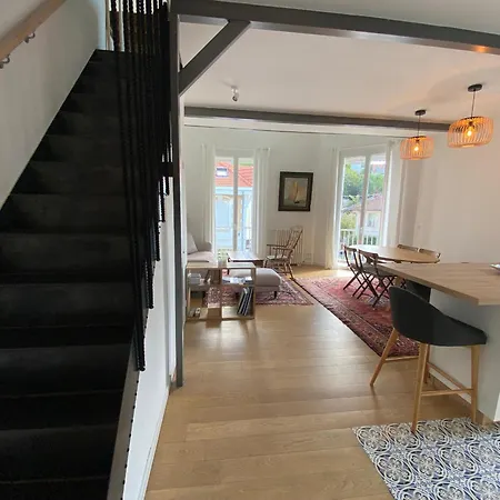 Apartamento Duplex T3 Rénové Avec Balcon, Près De La - Fr-1-374-239 Arcachón